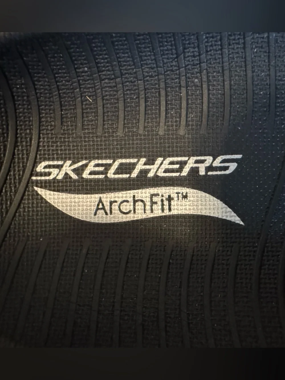 Skechers Men's Black Cushioned ArchFit Flip-Flop Sandals Size 8